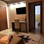 La Piazzetta 4*