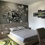 Guest house La Piazzetta 4*