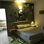La Piazzetta Guest house 4*
