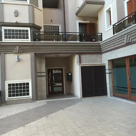 La Piazzetta אולביה